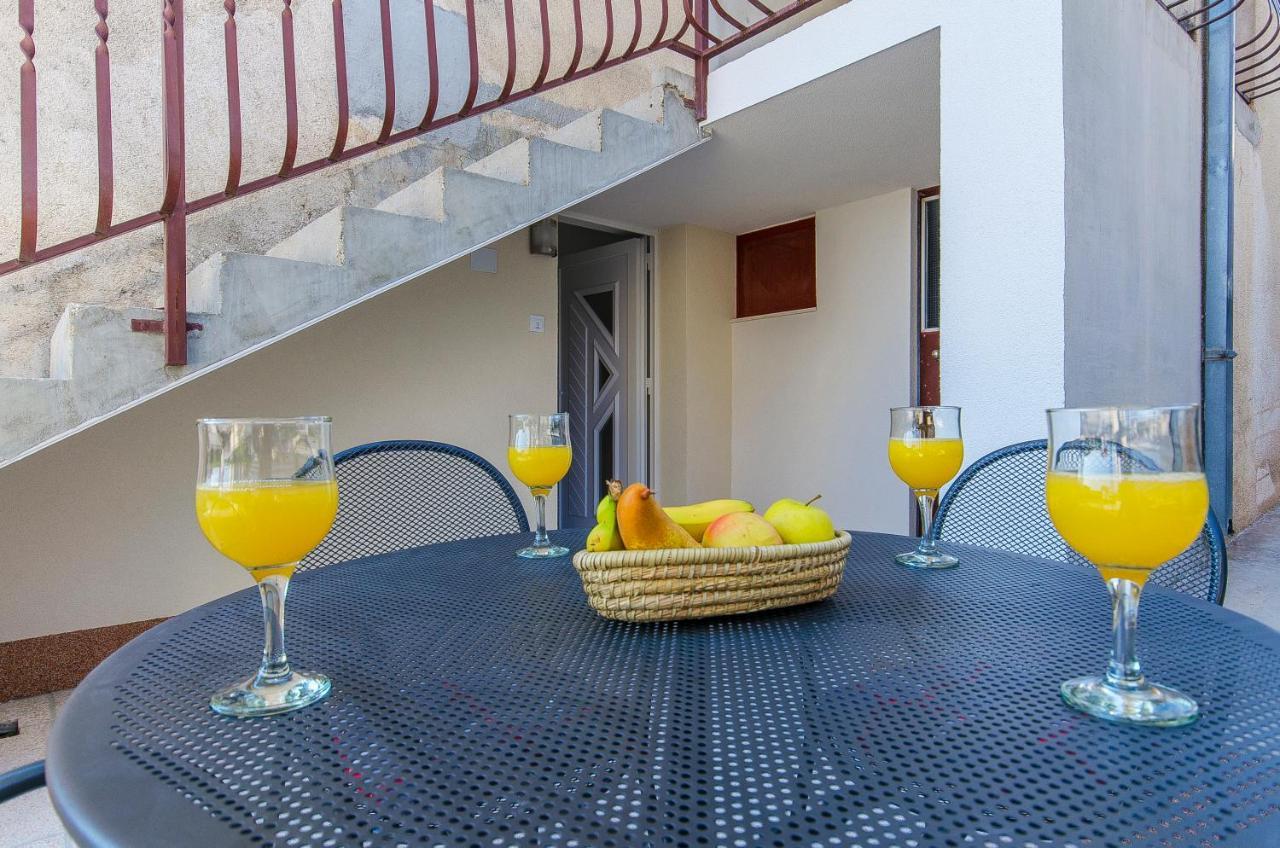 Apartment Matea สปลิท ภายนอก รูปภาพ